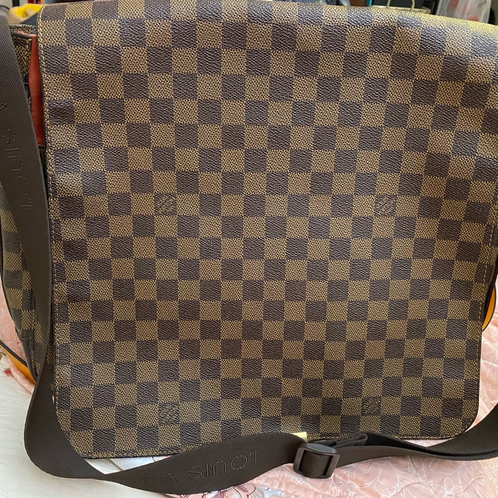 Authentic LV Messenger - Picture 6 of 10
